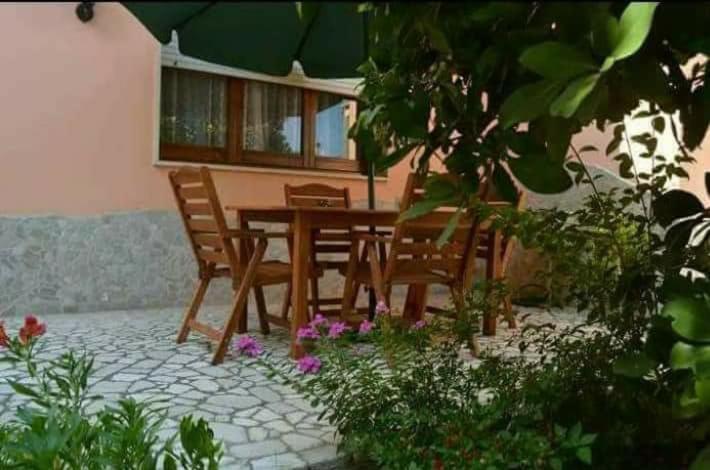 La Casina Di Vanni - Casa Vacanza Nel Cuore Del Salento Arnesano Екстер'єр фото