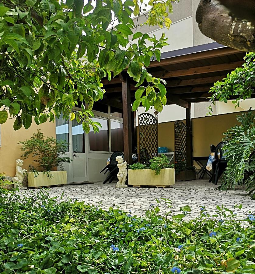 La Casina Di Vanni - Casa Vacanza Nel Cuore Del Salento Arnesano Екстер'єр фото